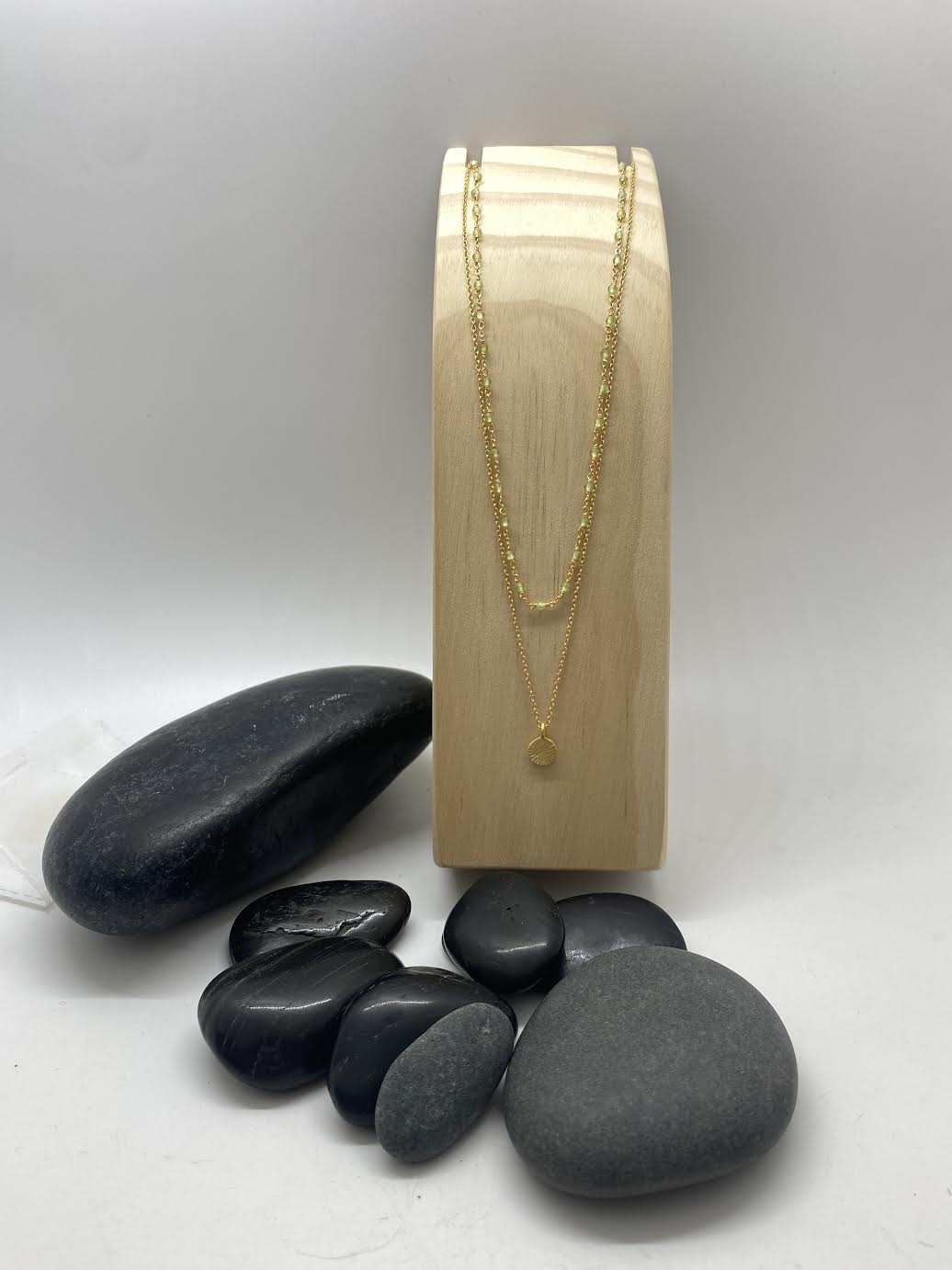 Manjusha- Neck- Spring Blossoms- N5332- Two Line- Peridot Beads- Gold Chain