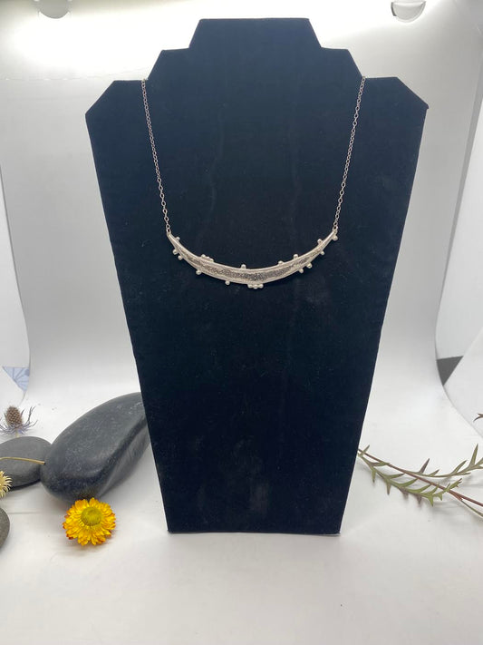 Zier- Large Dust and Dots Necklace