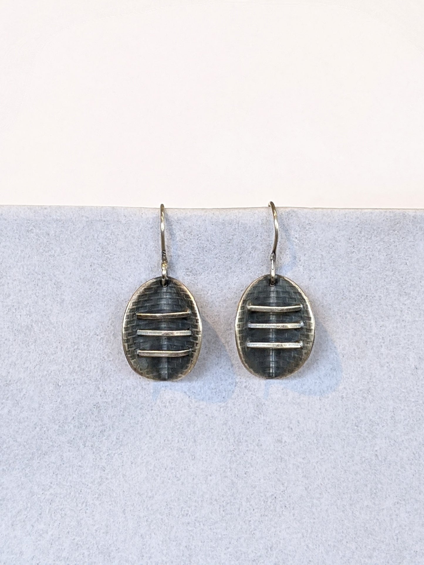 BethA- Ear- Weave 1.25" ES044