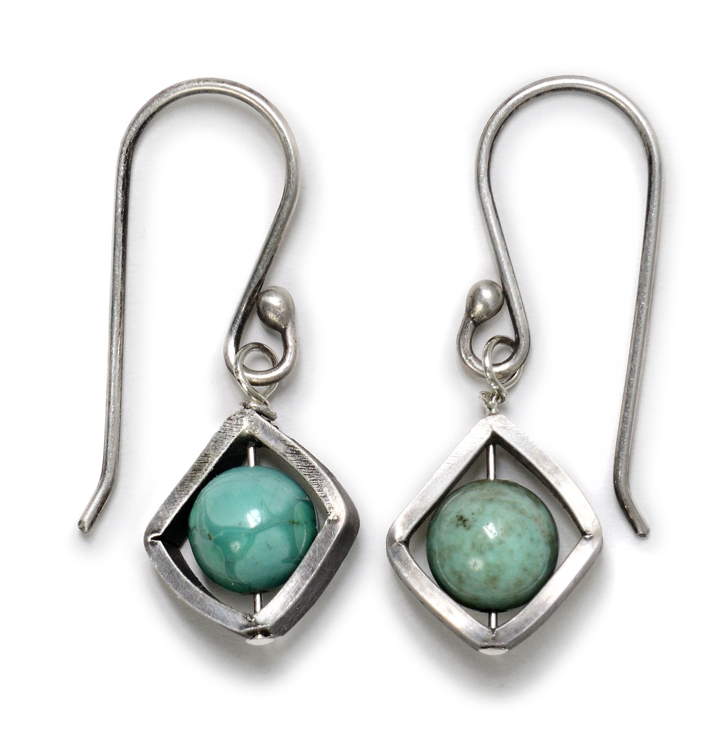 BethA- Ear- Nestled Beads 1.25" ES038