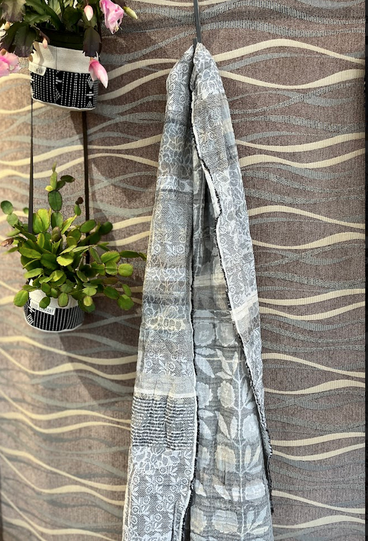 Letol- Scarf- Margaret-