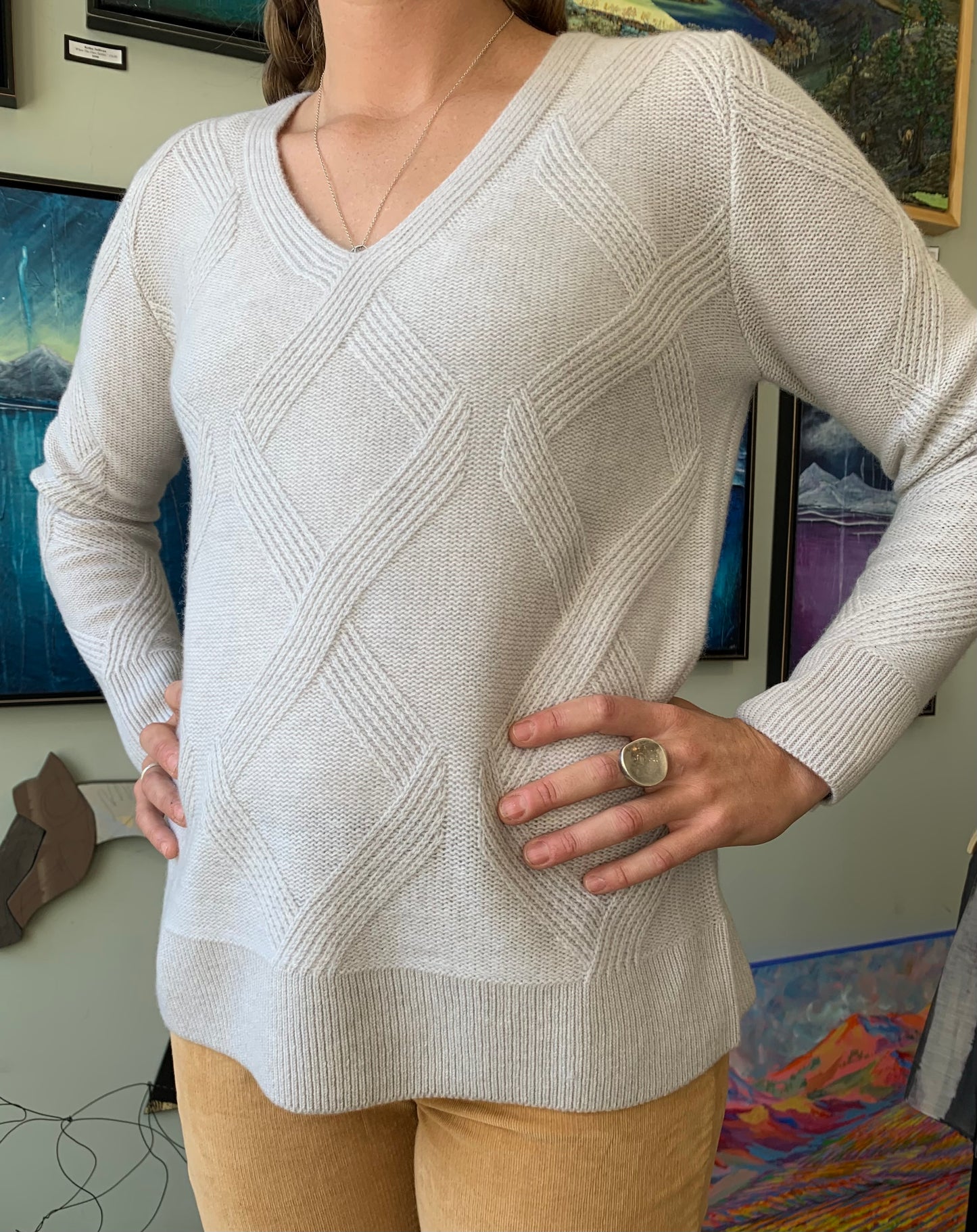 Kinross- Sweater- Luxe Cable V
