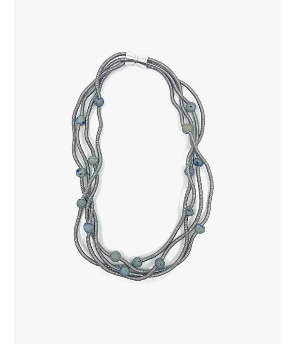 Sea-Neck-L16B-short slate wave wire w/ tiny grn geodes