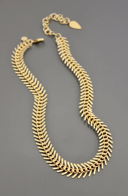 Geometric Necklaces