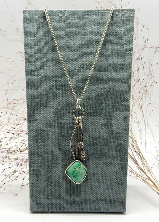 Stone Pendant Necklaces